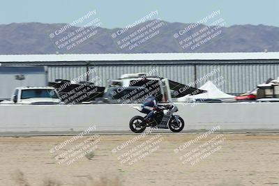 media/Oct-05-2025-CVMA (Sun) [[beeef4f201]]/Race 10-Formula Lightweight Twins Shootout/